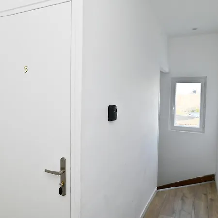 Tc Residences - Charmant Appartement Saint-Quentin  Exterior photo